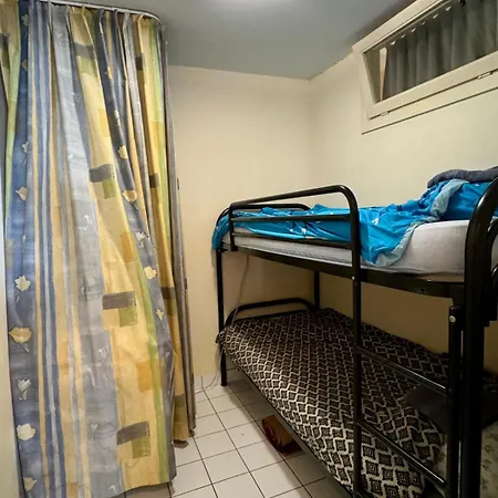 Ruim Met 3 Slaapkamers Naast Het